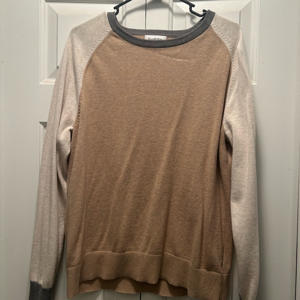 Goodfellow & Co Tan and Cream Crewneck Sweater
